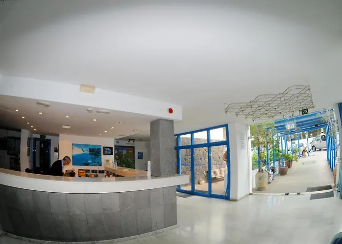 Hotel Costa Volcan 2*