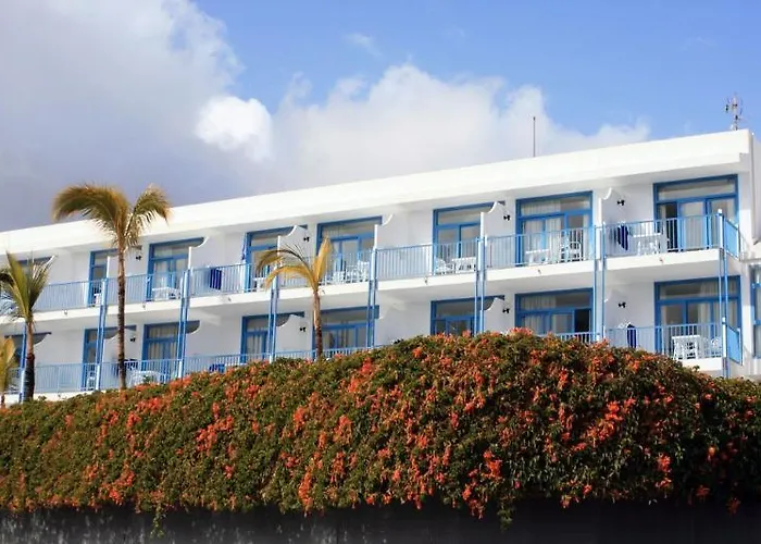 Costa Volcan Hotel 2*